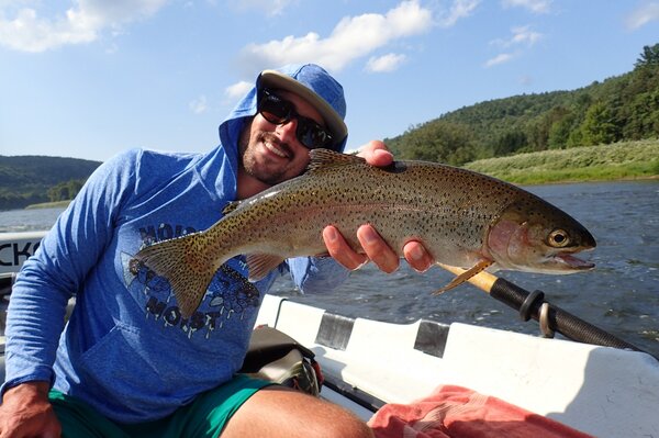 delaware river guided fly fishing float trips for big wild trout with filingo fly fishing (943)