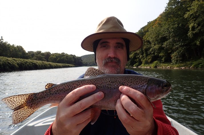 guided fly fishing float trips upper delaware river new york and pennsylvania fly fishing jesse filingo