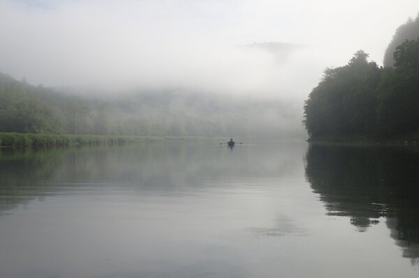 guided fly fishing float tours for big trout upper delaware river west branch delaware river new york (1128)