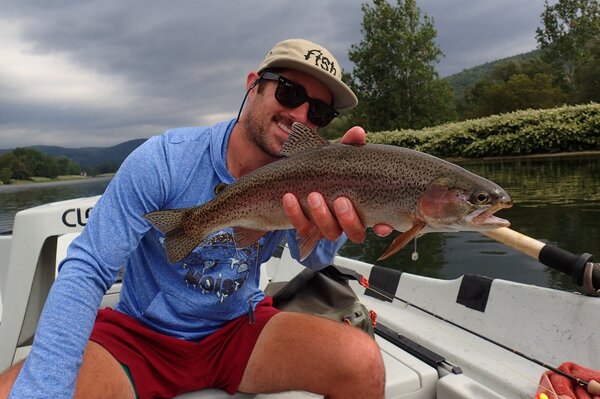 delaware river guided fly fishing float trips for big trout with jesse filingo of filingo fly fishing (942)