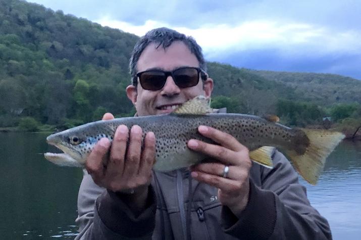 guided fly fishing trips on the delaware river for big brown trout with filingo fly fishing