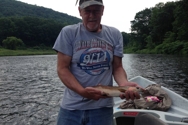 delaware river rainbow caught on a guided fly fishing float trip with jesse filingo of filingo fly fishing on the west branch of the delaware river