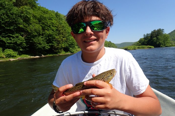 guided fly fishing the upper delaware river for big wild trout with jesse filingo of filingo fly fishing