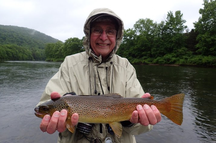 delaware river guided fly fishing float trips with filingo fly fishing for big brown trout
