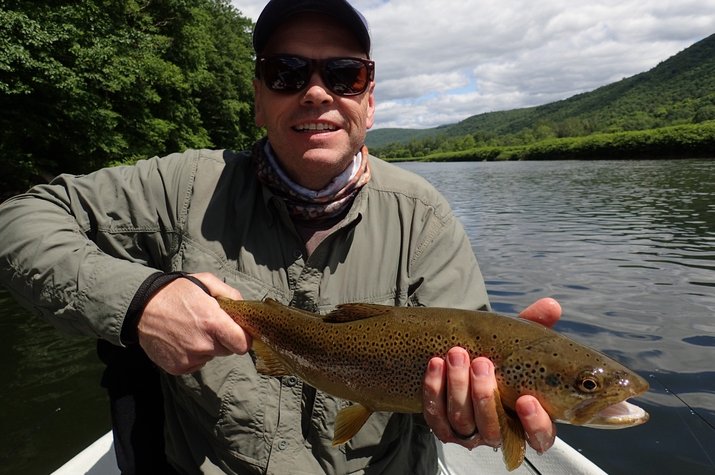 delaware river big brown trout guided fly fishing tours new york and pennsylvania pocono mountains