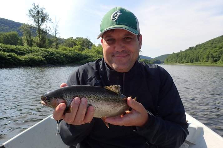 filingo fly fishing guided float trips upper delaware river new york and pennsylvania
