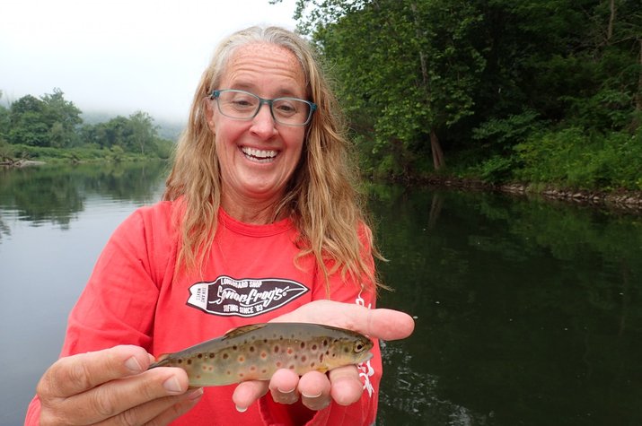guided fly fishing float trips on the delaware river for brown trout with filingo fly fishing