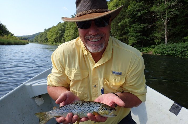 guided fly fishing float trips on the delaware river for big brown trout with filingo fly fishing