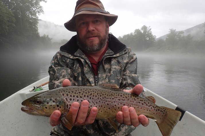 guided fly fishing on the delaware river for wild brown and rainbow trout with filingo fly fishing