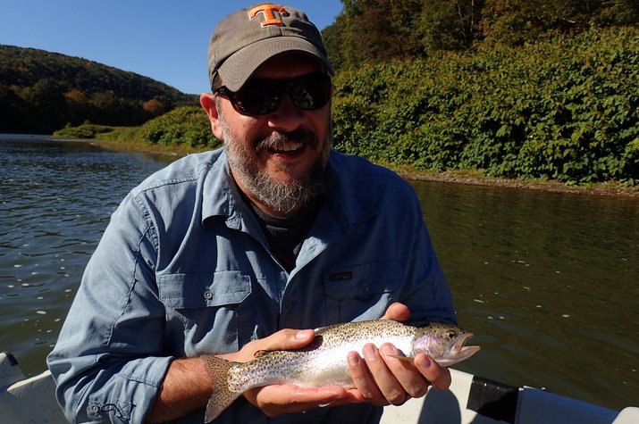 guided fly fishing for wild trout on the delaware river with filingo fly fishing