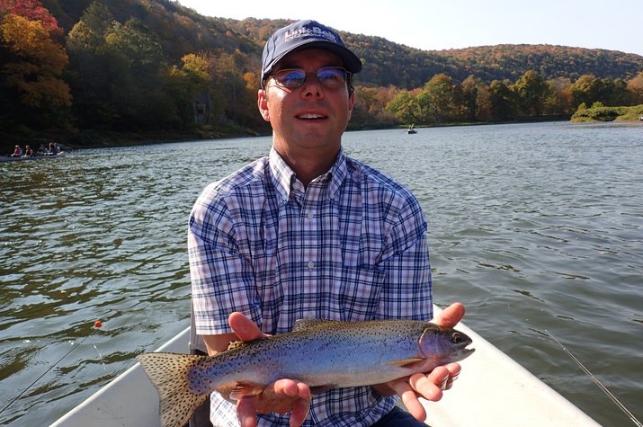 guided fly fishing new york upper delaware river and west branch delaware river brown trout filingo fly fishing east coast