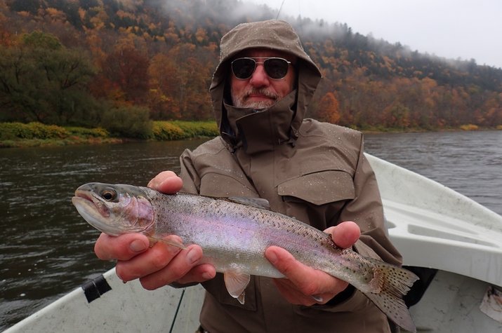 guided fly fishing tours on the delaware river for wild rainbow trout with filingo fly fishing