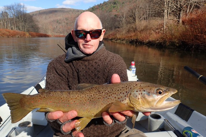 guided fly fishing float trips on the delaware river for big wild brown trout with filingo fly fishing