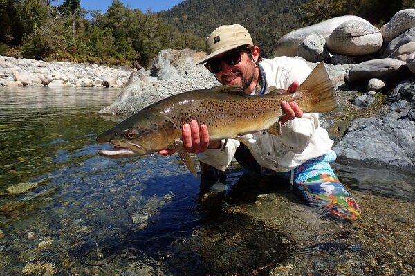 guided fly fishing float trips on the delaware river with jesse filingo (738)